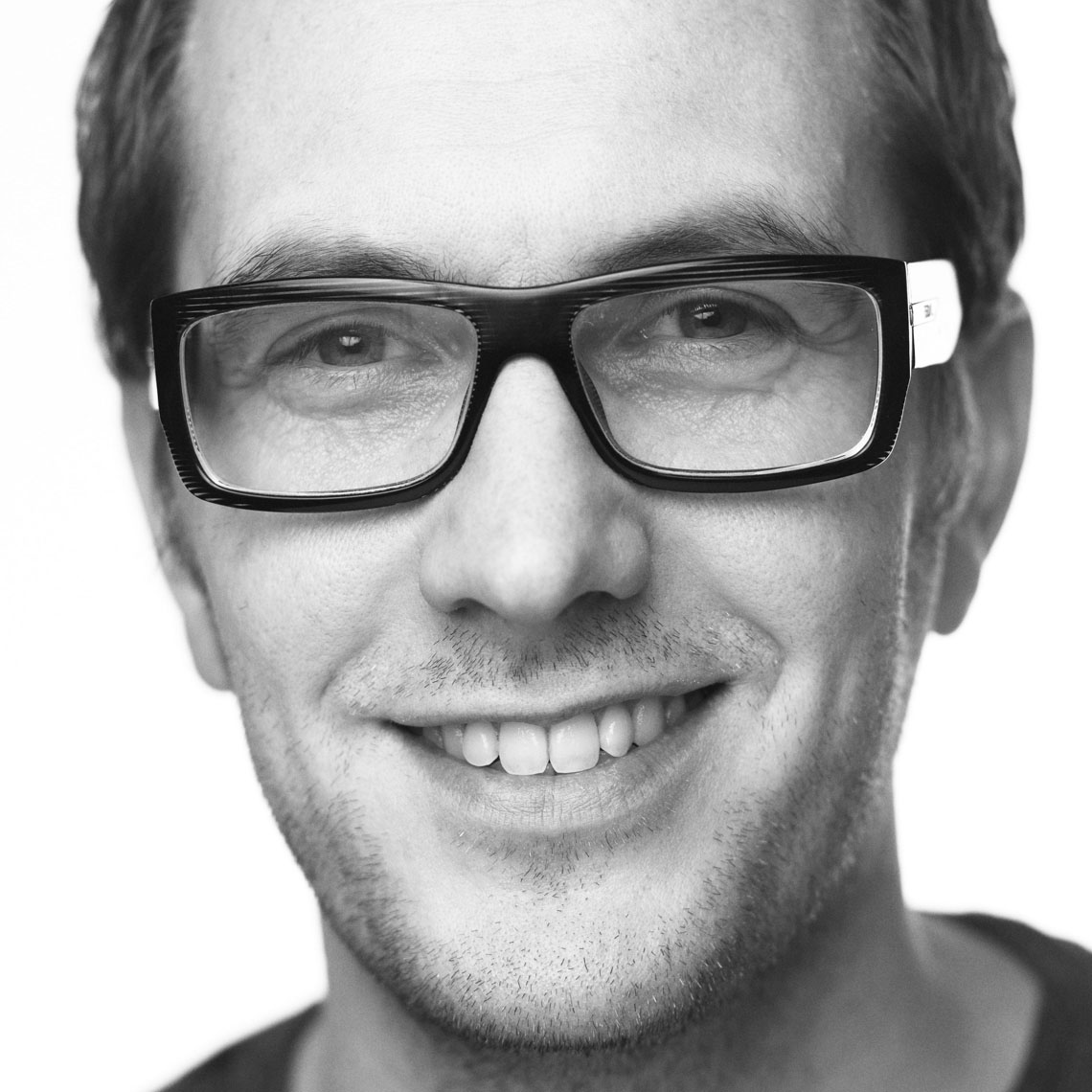 Close_headshot_010